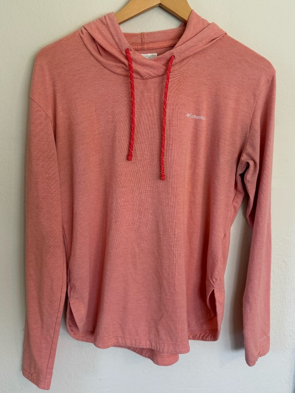 Women's Columbia lightweight cotton sun shirt